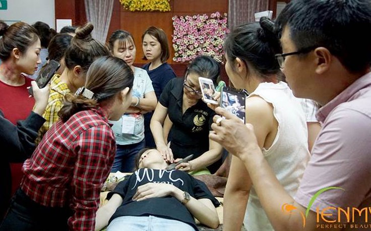 Những dụng cụ massage ấn huyệt dùng trong spa thư giãn (phần 1)