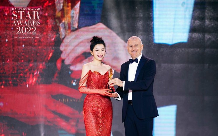 CEO của Halavu Clinic nhận giải thưởng ‘Best Dressed of the Year’