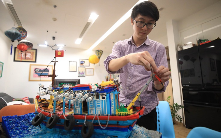 Chàng trai tạo hình đình chùa Việt Nam bằng lego lên báo nước ngoài