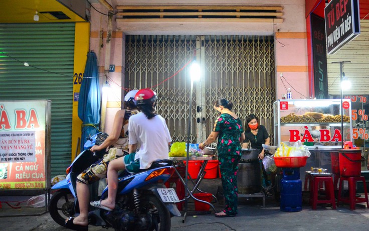 Quán ăn ở Đà Nẵng tranh thủ bán giờ chót, chia tay khách quen