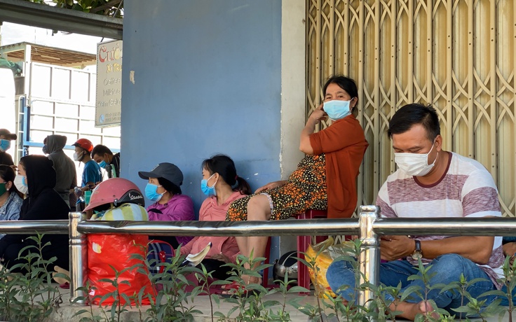 Tự phát rời Đà Nẵng, nhiều người dân Quảng Nam lâm cảnh 'tiến thoái lưỡng nan'