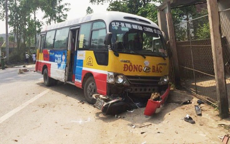 Khởi tố tài xế xe buýt tông chết 2 người