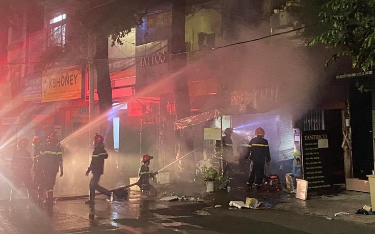TP.HCM: Kịp thời giải cứu hai người trong căn nhà cháy ở Q.Tân Bình