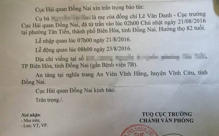 Cục Hải quan gửi thông báo đóng dấu đỏ báo tin mẹ của cục trưởng mất