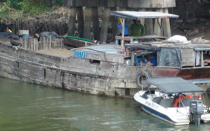 Nạo vét sông ở Đồng Nai: 'Mất trật tự lắm rồi, đi đâu cũng nghe dân chửi'