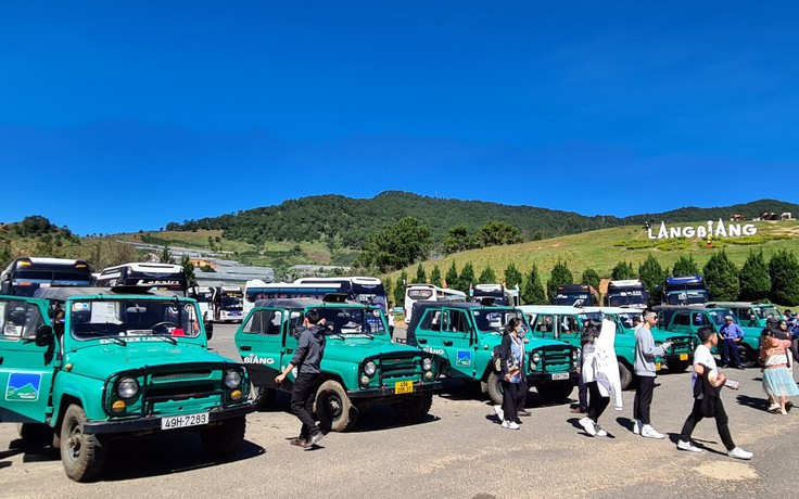 Xe U oát có còn được chở du khách lên núi Lang Biang?