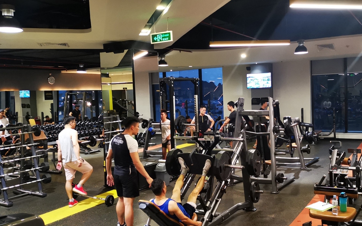 Quảng Ninh đóng cửa toàn bộ nhà hàng, phòng tập gym, tìm người từng đến Bạch Mai