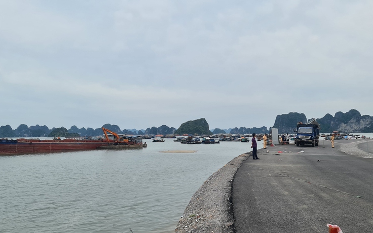Nhà thầu có trách nhiệm trong vụ ô tô lao xuống biển Hạ Long, 4 người tử vong
