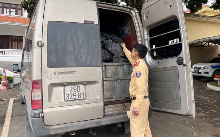 Quảng Ninh mở cuộc điều tra 5 tấn than kíp lê lậu