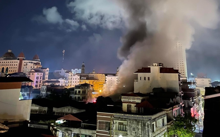 Quảng Ninh: Kêu gọi hỗ trợ 13 hộ dân mất nhà, tài sản sau vụ cháy lớn