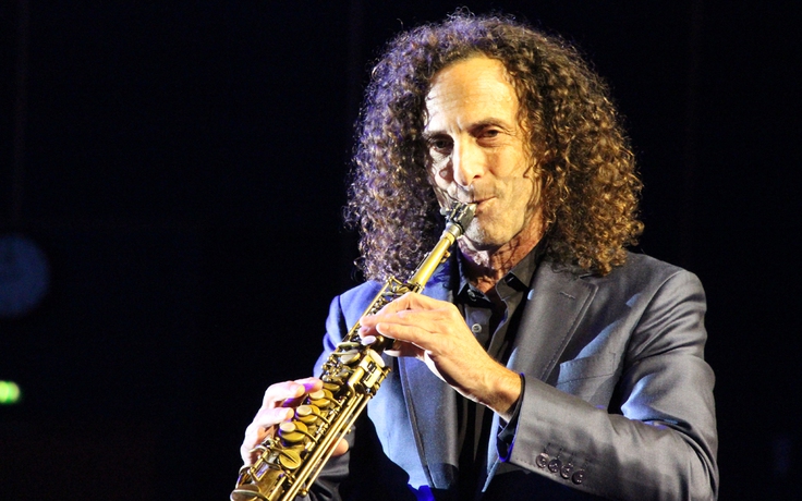 'Phiêu' cùng tiếng kèn của Kenny G