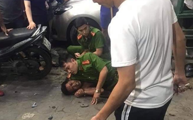 Thanh niên nghi 'ngáo đá' vô cớ chém trọng thương người giữa phố Hải Phòng