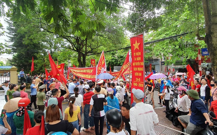 Vụ ông chủ người Đài Loan 'mất tích': Hàng ngàn công nhân lại tập trung đòi quyền lợi