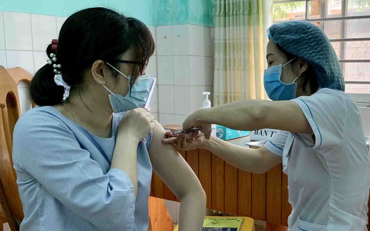 Vĩnh Phúc đề xuất chi hơn 342 tỉ tiêm vắc xin Covid-19 miễn phí cho dân