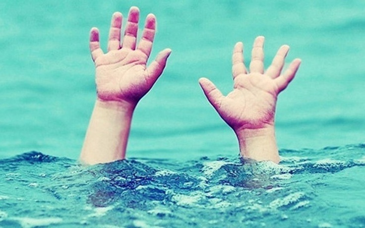 Hải Phòng: Đi tắm ở cống gần sông, 2 bé gái đuối nước rồi tử vong