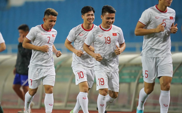 Người trẻ dự đoán đội tuyển Việt Nam sẽ thắng UAE ít nhất 1-0