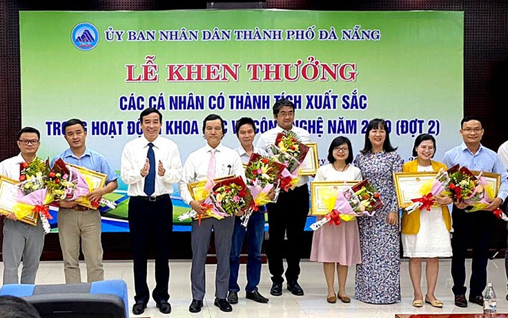TP.Đà Nẵng trao thưởng cho các nhà khoa học ĐH Duy Tân năm 2019