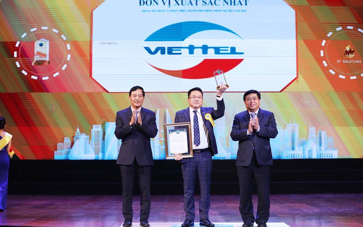 Viettel được vinh danh doanh nghiệp xuất sắc cung cấp giải pháp cho thành phố thông minh