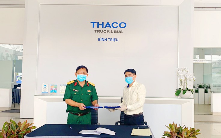 THACO bàn giao xe vận chuyển Vắc xin phục vụ chiến dịch tiêm chủng phòng Covid-19