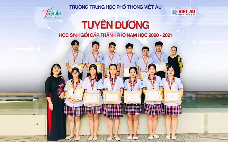 Trường THPT Việt Âu - Ấn tượng với thành tích tốt nghiệp 100% nhiều năm liền