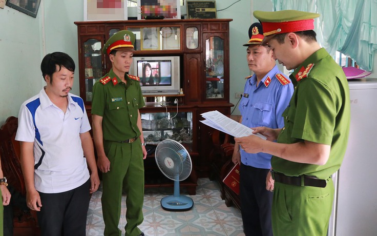 Khởi tố nguyên hiệu trưởng lừa đảo chiếm đoạt tài sản