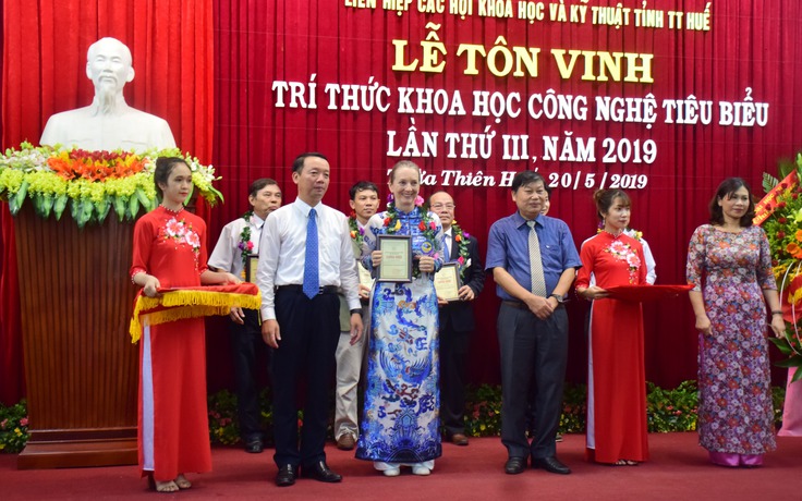 Thừa Thiên-Huế tôn vinh nhà khoa học nước ngoài