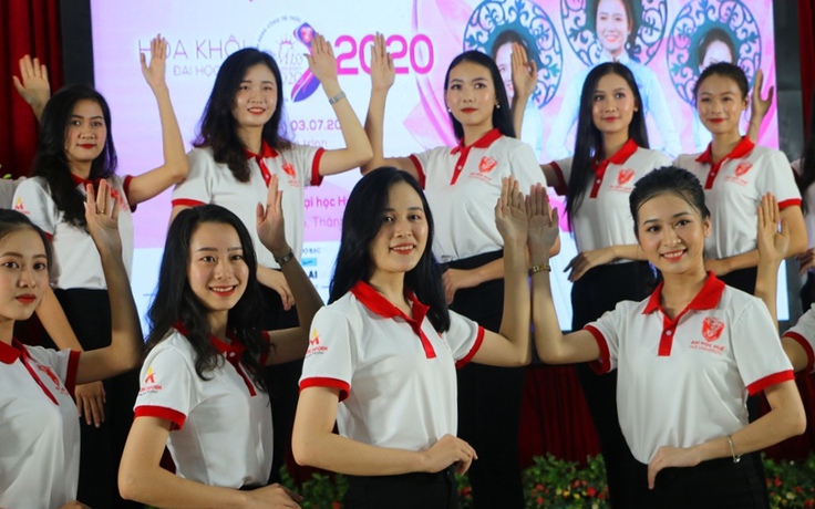 30 thí sinh vào vòng bán kết Hoa khôi Đại học Huế năm 2020