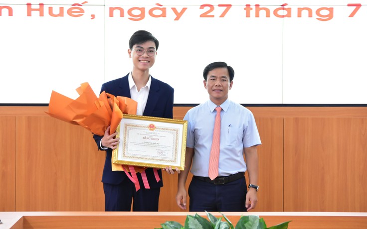 Thừa Thiên - Huế: Vinh danh học sinh đoạt huy chương Olympic