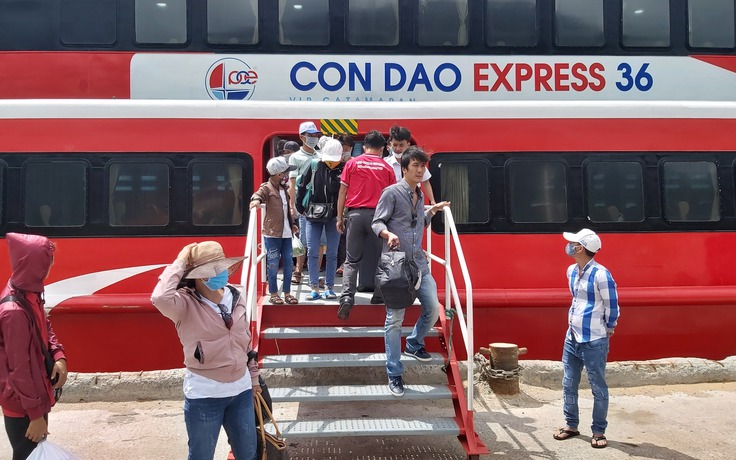 Du khách đến Côn Đảo không cần xuất trình giấy xét nghiệm âm tính Covid-19