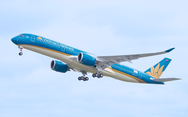 Va lồng dẫn khách, máy bay Vietnam Airlines gặp sự cố tại Nga