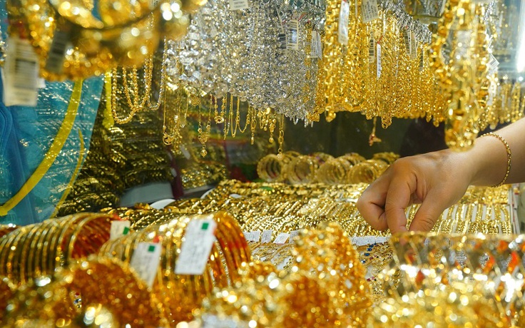 Giá vàng hôm nay 14.5.2021: Mua vàng nhẫn rẻ hơn vàng miếng 3,7 triệu đồng