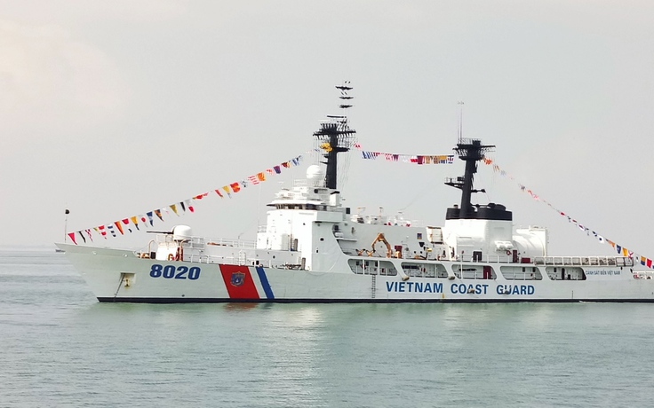 Cận cảnh tàu Cảnh sát biển lớn nhất Việt Nam vừa cập cảng Vũng Tàu