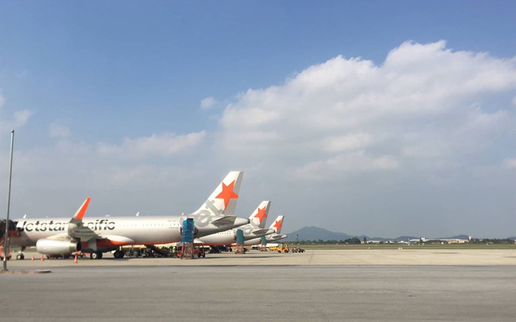 Máy bay Jestar từ Hà Nội đi TP.HCM quay đầu cấp cứu hành khách