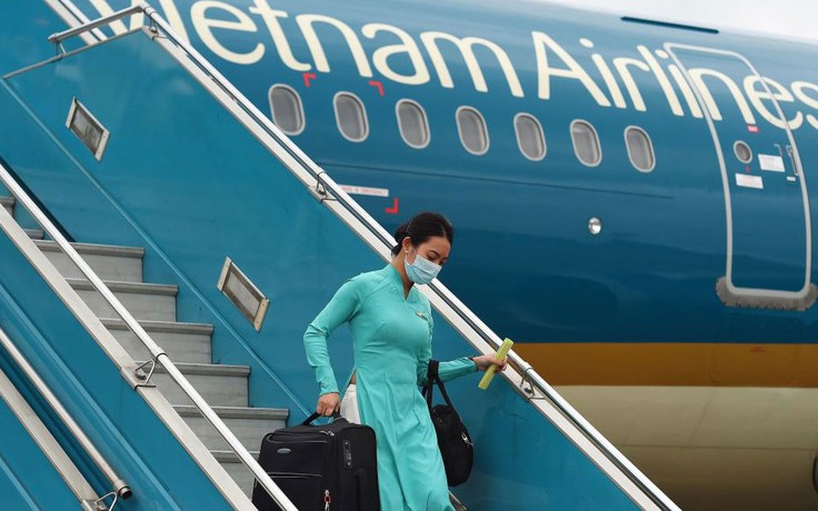 Hơn 10.000 nhân viên Vietnam Airlines phải ngừng việc không lương