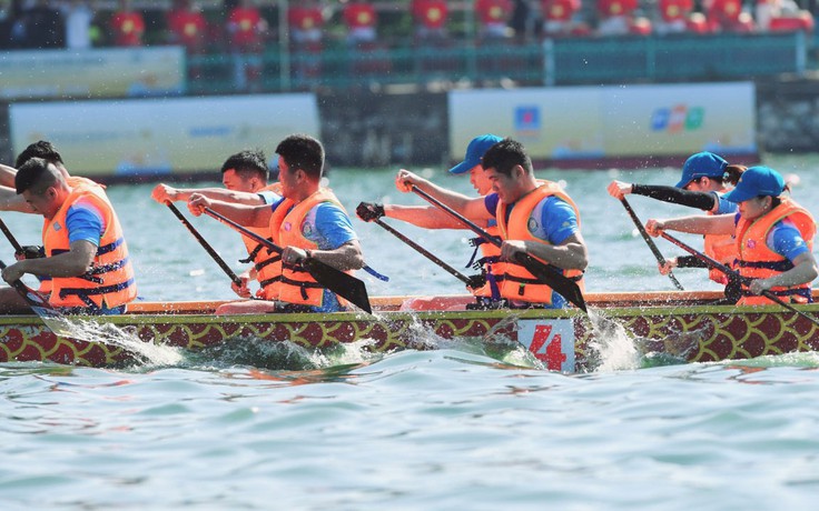 Độc đáo giải Bơi chải thuyền rồng Hà Nội mở rộng năm 2020
