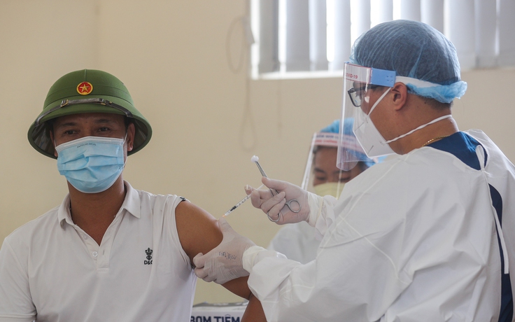 Hà Nội đồng loạt tiêm vắc xin Sinopharm tại các phường, xã