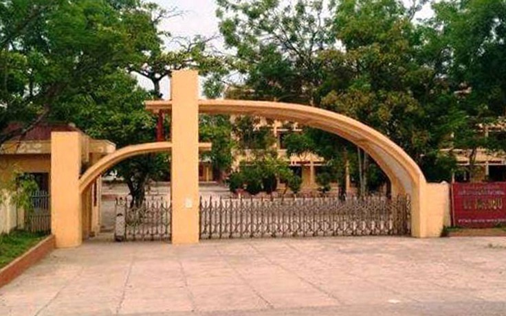 16 học sinh phải nghỉ học vì 3 người từ Hà Nội về đi đám tang