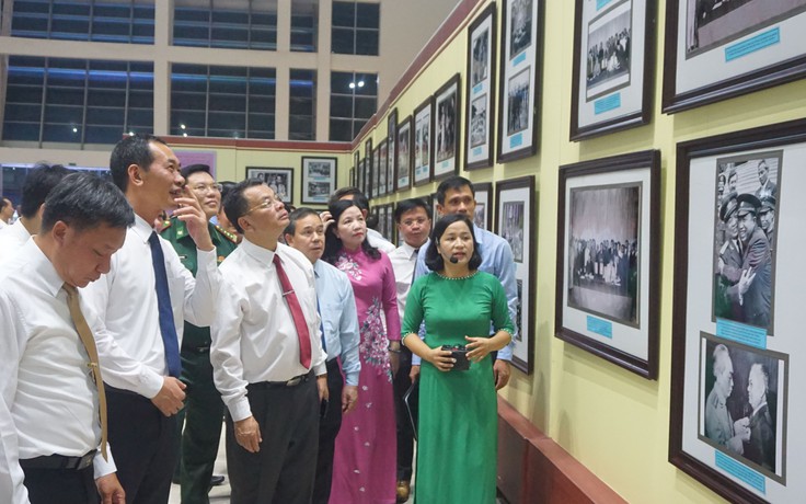 Triển lãm ảnh, ấn phẩm văn hóa 'Thắm tình hữu nghị Việt Nam - Lào, Thanh Hóa - Hủa Phăn'