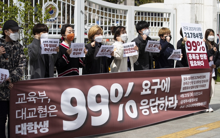 Sinh viên Hàn Quốc muốn trường trả lại học phí vì Covid-19