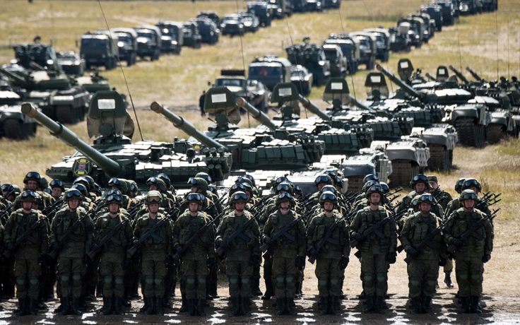 Tổng thống Putin ra lệnh tập trận rầm rộ, Ukraine dọa đáp trả