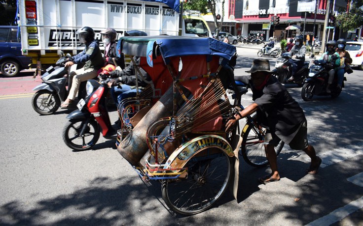 Số ca Covid-19 cao kỷ lục, Indonesia sẽ điều trị từ xa miễn phí các ca nhẹ