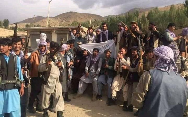 Chiến đấu với Taliban, lực lượng phản kháng giành được 3 huyện