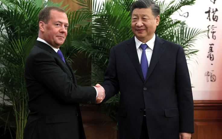 Phó chủ tịch Hội đồng An ninh Nga Medvedev đến Bắc Kinh thảo luận vấn đề Ukraine