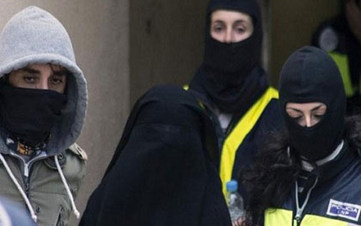 Tây Ban Nha phá mạng lưới chiêu mộ phụ nữ cho IS