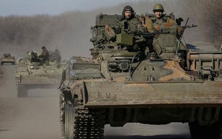 Ukraine tuyên bố không rút vũ khí hạng nặng