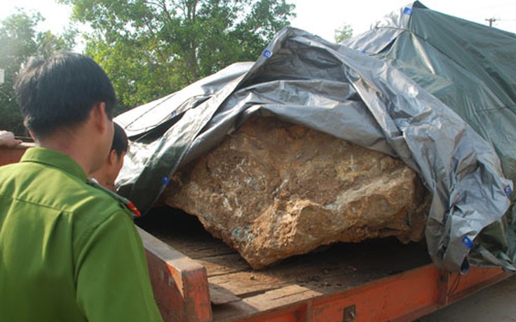 Vụ 'đá bán quý 30 tấn': Đề nghị tịch thu đá, xử phạt người vận chuyển