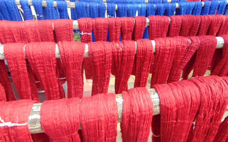 Làng dệt choàng… 100 năm tuổi ở miền Tây