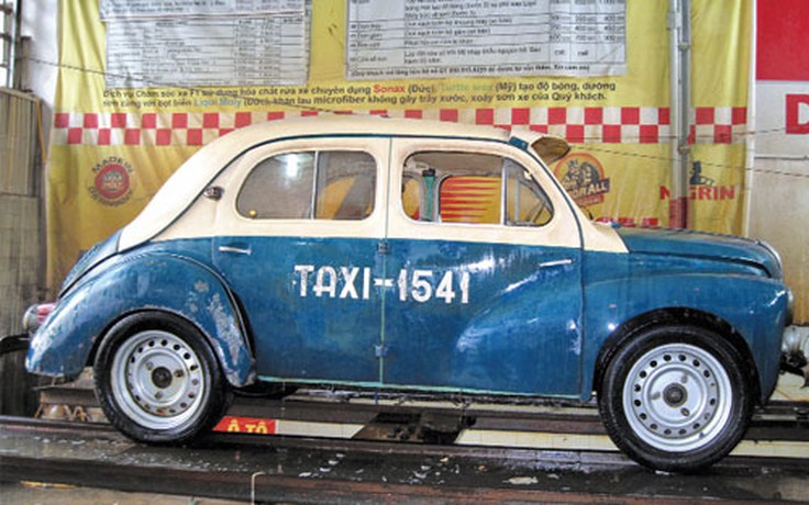 Taxi xưa ở Sài Gòn
