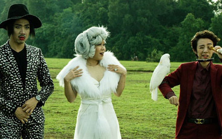 Việt Hương, Trấn Thành, Thu Trang: ‘bộ ba làm lố’ trong Trùm cỏ