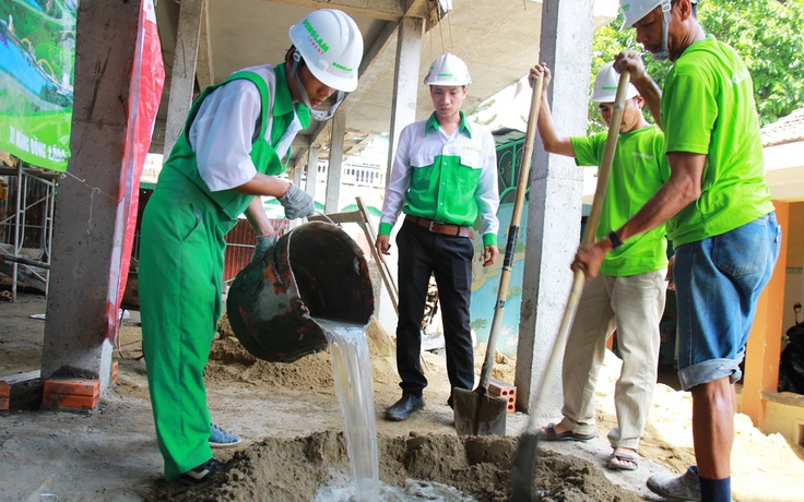 Làm sao xây nhà kiên cố chống lũ miền Trung?